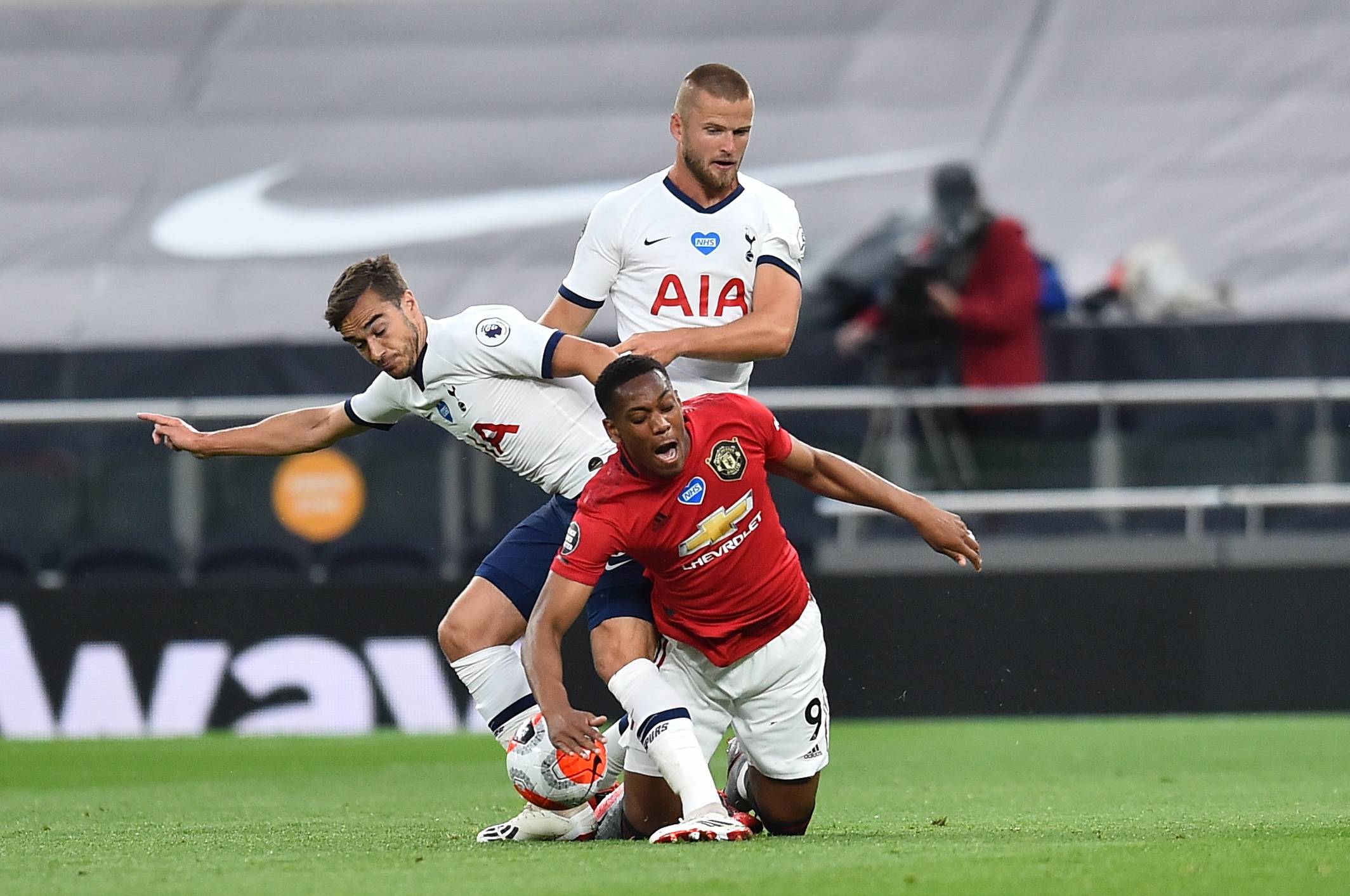 FC26坚不可摧：萨拉赫领衔，萨卡、莫德里奇、卡马文加在列（FC26无坚不摧：萨拉赫挂帅，萨卡、莫德里奇、卡马文加入选）