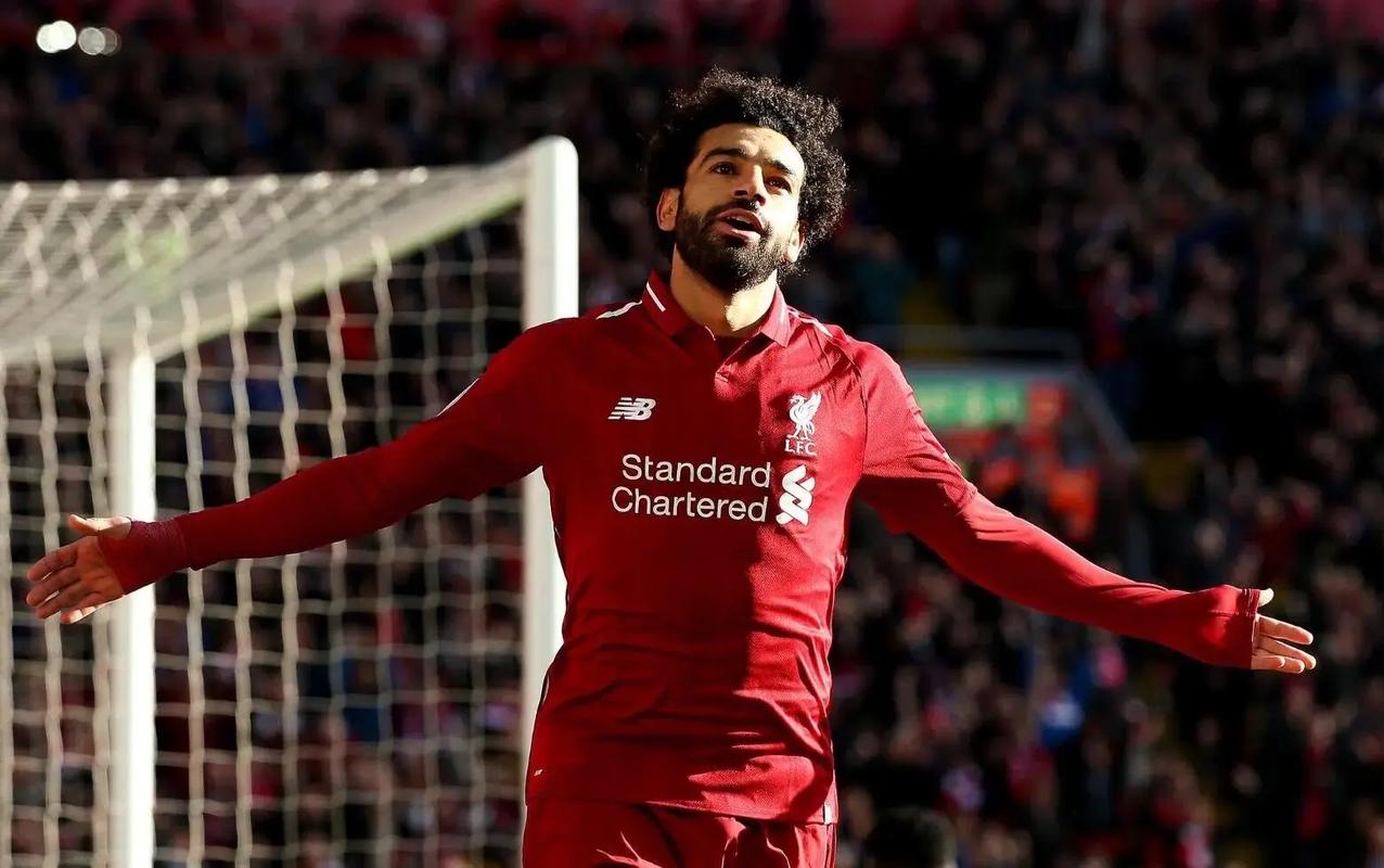 英超第19轮裁判选派：达伦·英格兰执法阿森纳vs维拉榜首大战（英超第19轮裁判安排：达伦·英格兰吹罚阿森纳对阵维拉榜首之战）