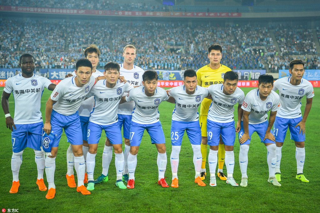 半场战报：汉堡1-0斯图加特，格拉策尔破门（半场：汉堡暂1-0领先斯图加特，格拉策尔建功）