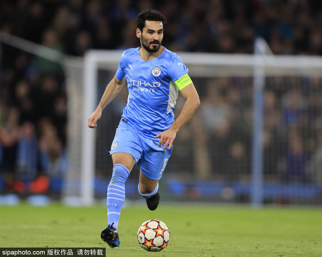 意甲半场：埃克勒卡姆远射造险，那不勒斯暂0-0乌迪内斯（意甲半场战报：埃克勒卡姆远射制造险情，那不勒斯暂与乌迪内斯0-0）