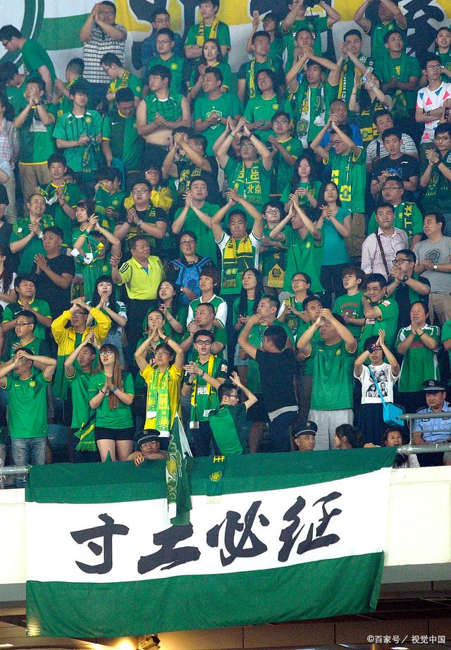 官方：阿贾克斯主帅海廷加下课；带队本赛季欧冠四战全败（阿贾克斯官宣海廷加下课，本季欧冠四战皆负）