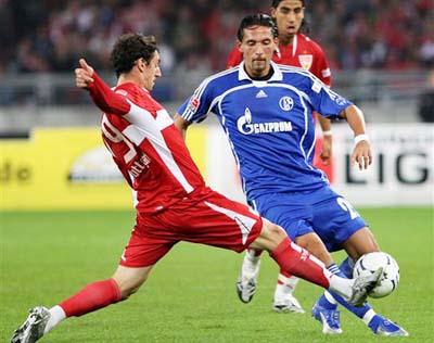 邮报：热刺冬窗将关注DV9，也可能引进世界级门将提升实力（邮报：热刺冬窗或追逐DV9，并考虑引进世界级门将以增强竞争力）