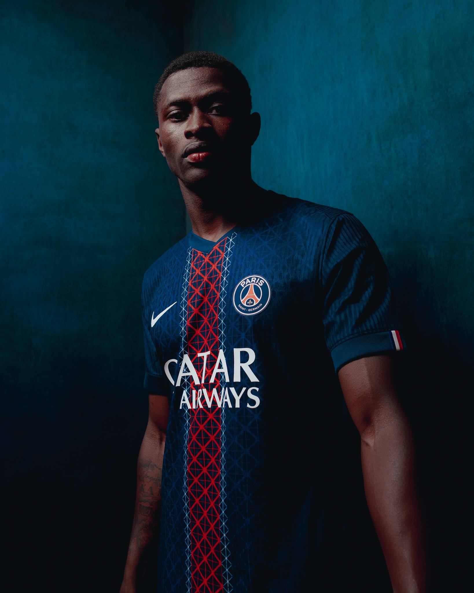 斯洛文尼亚足协官方：谢什科将因伤缺席本月国际比赛日的比赛（斯洛文尼亚足协官宣：谢什科因伤缺席本月国际比赛日）