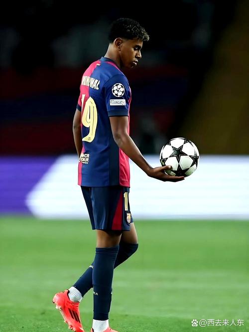 挑起进攻大旗！鲍威尔半场10中5得到16分2篮板1助攻