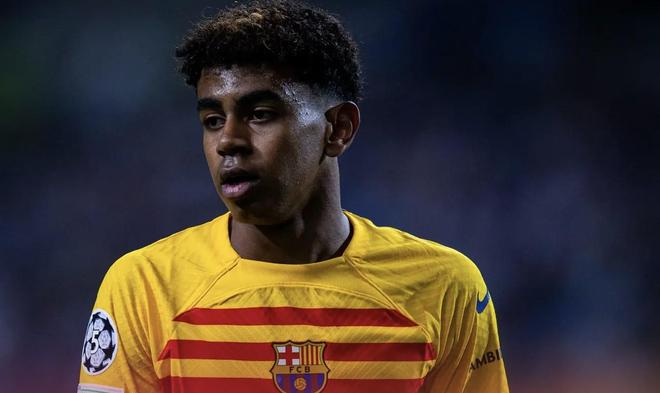 斯科特：佩德里是我最喜欢的球员之一；我更喜欢踢8号位（斯科特：佩德里是我心仪球员之一，更偏爱踢8号位）