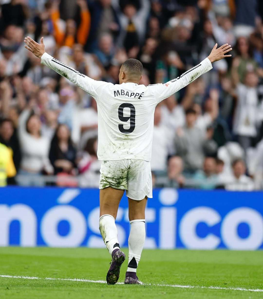 官方：前曼联青训教练西蒙-怀尔斯出任利物浦U18主帅