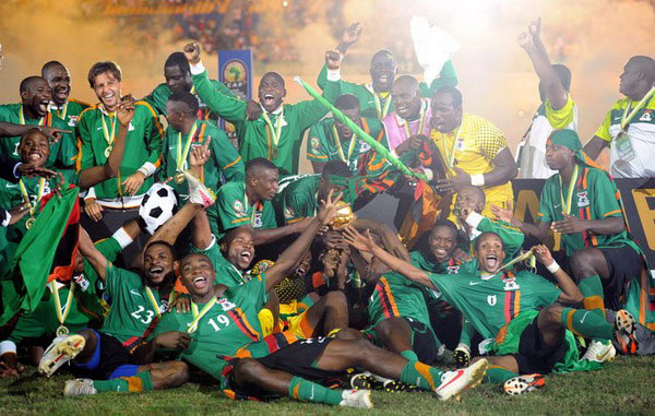 NBA：湖人加时险胜掘金 詹姆斯砍下40分