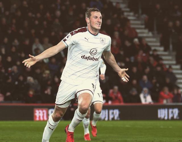 川超自贡队提前出线，奥运冠军高敏献花，全队坐摩托车巡游