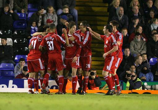 西甲前瞻：赫罗纳主场连续5轮不败，马竞客战成绩失强队水准（西甲前瞻：赫罗纳近5个主场保持不败，马竞客场发挥难及强队标准）