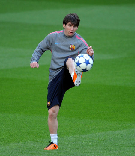 周定洋：续约与否还没有尘埃落地，有结果了会告诉大家