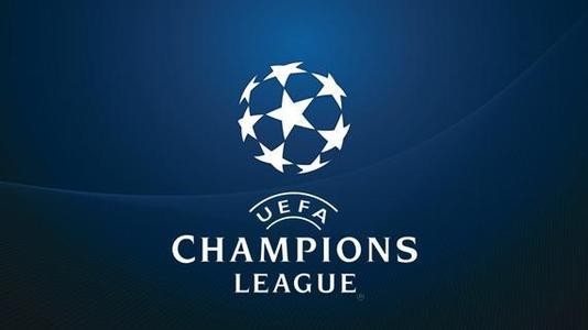 詹姆斯篮下连续得分（詹姆斯篮下连连得手）