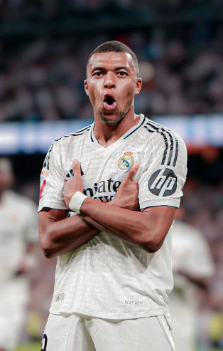 迪马：斯卡尔维尼右内收肌拉伤，将继续因伤缺阵（迪马：斯卡尔维尼右腿内收肌拉伤，仍将缺席比赛）